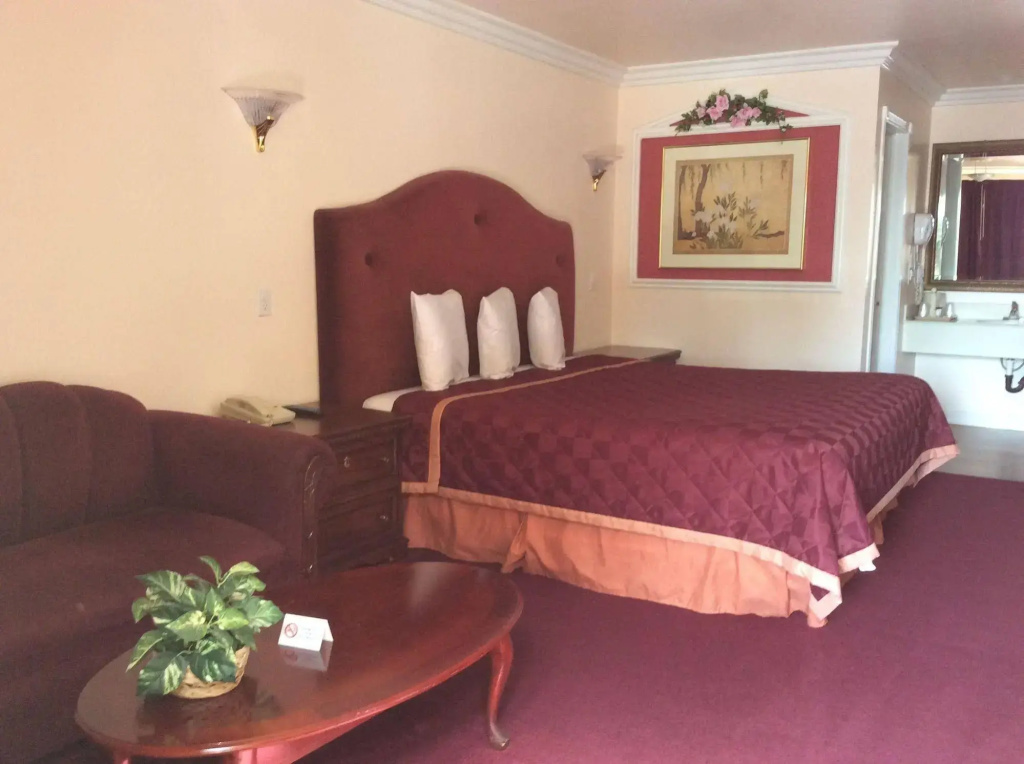 Azusa INN Motel — photo 4