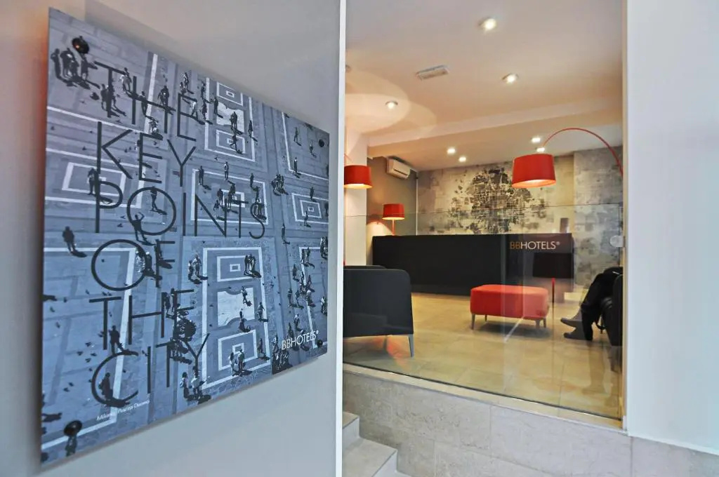 Bb Hotels Aparthotel Visconti — photo 2