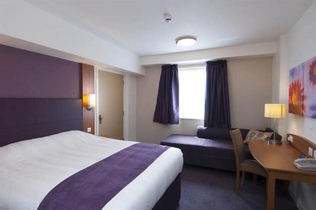 Premier Inn London St Pancras — photo 3