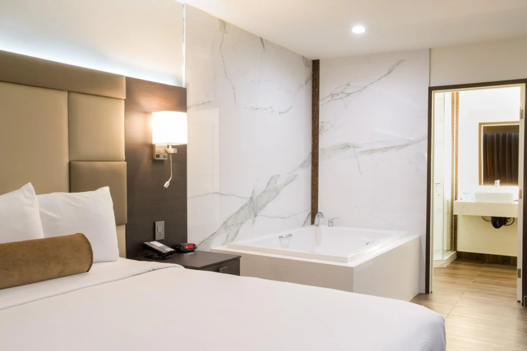 Hotel Xilo Glendale — photo 8