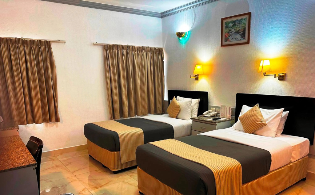 Grand Astoria Hotel, photo 5