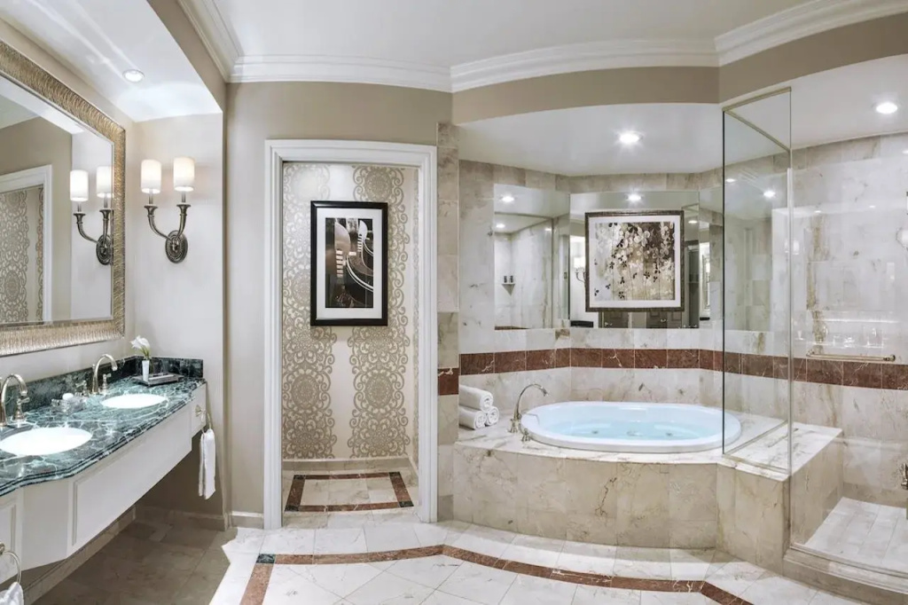The Venetian Prestige Club Lounge — photo 8