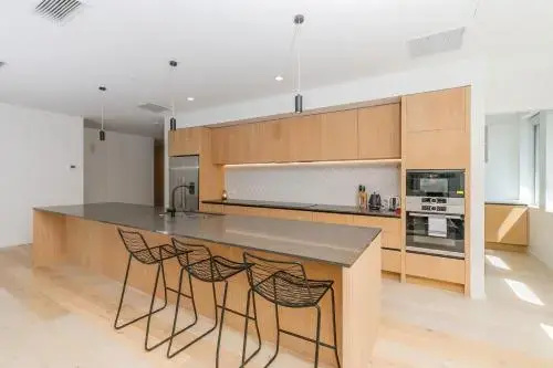 Acrossia Apartment Suites — photo 7