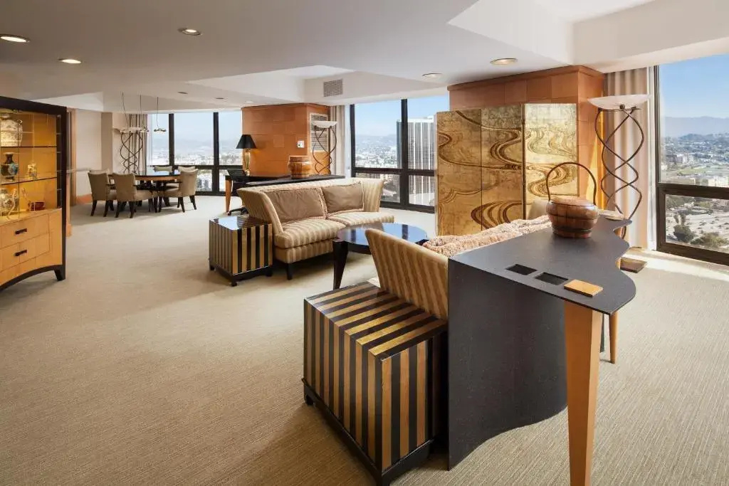 The Westin Bonaventure Hotel and Suites, Los Angeles — photo 7