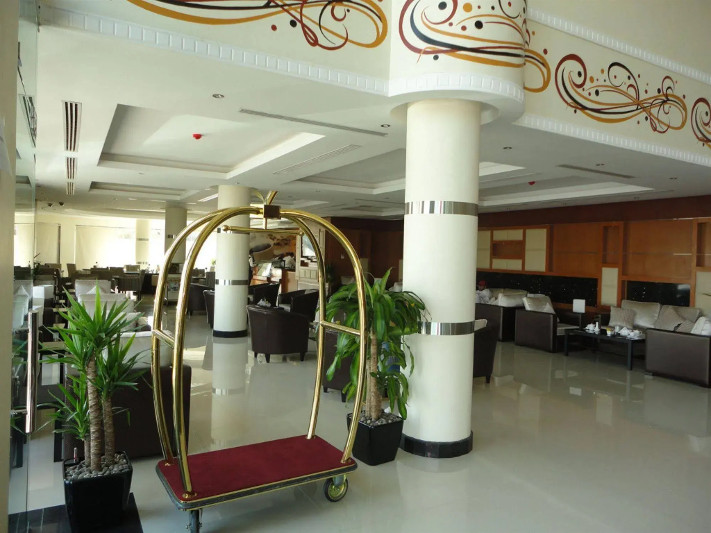 Meral Crown Hotel, photo 2