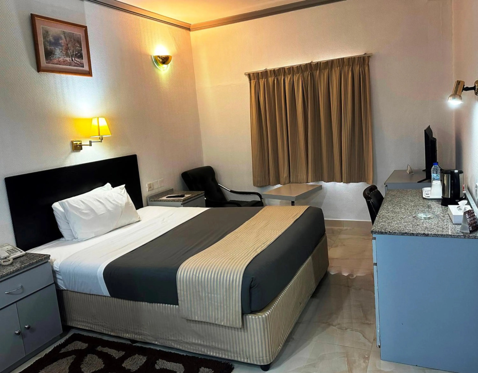 Grand Astoria Hotel, photo 3
