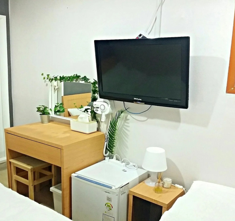 Chris Hostel, photo 3
