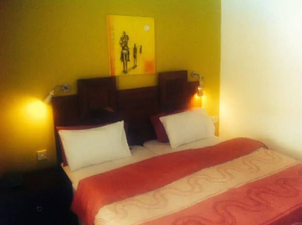 Sarge's Hotel — photo 5