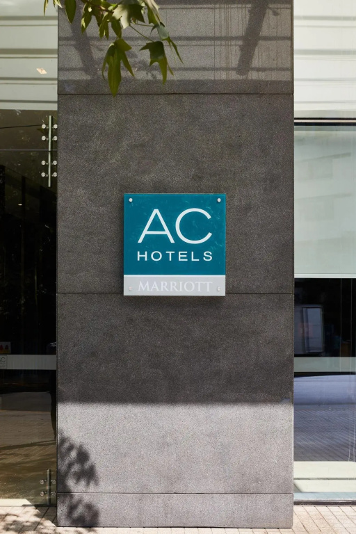 AC Hotel by Marriott® Santiago Cenco Costanera