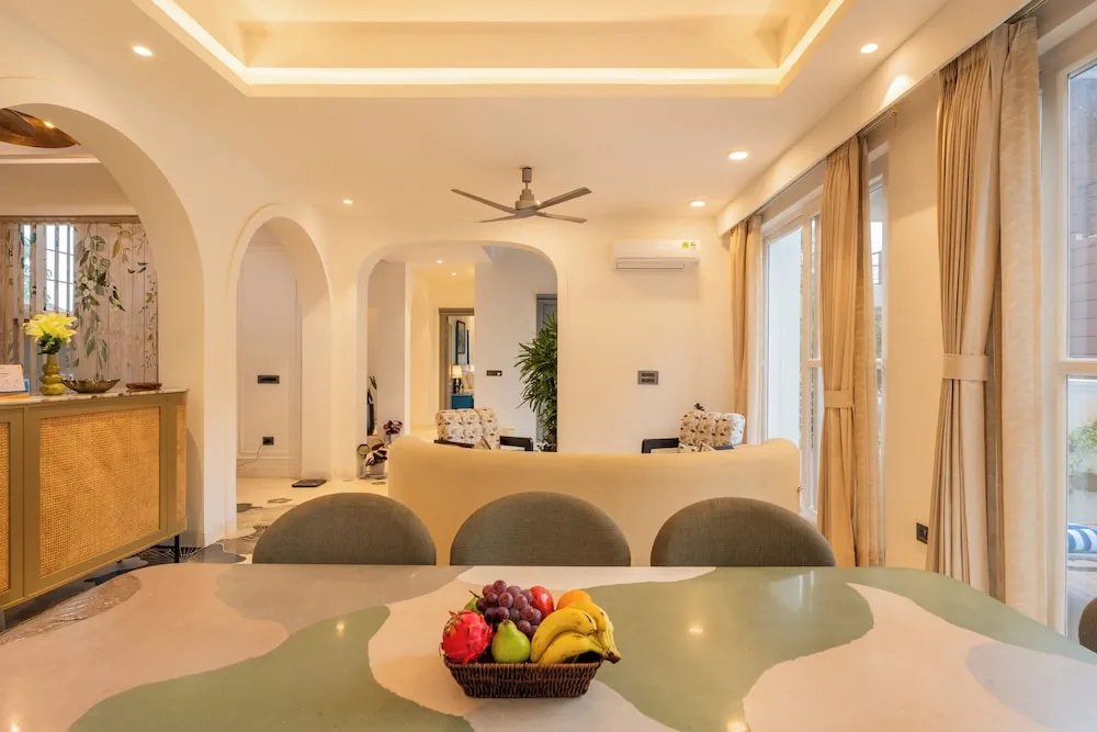 ELIVAAS Purple Coral Luxe 5-BHK Villa, photo 3