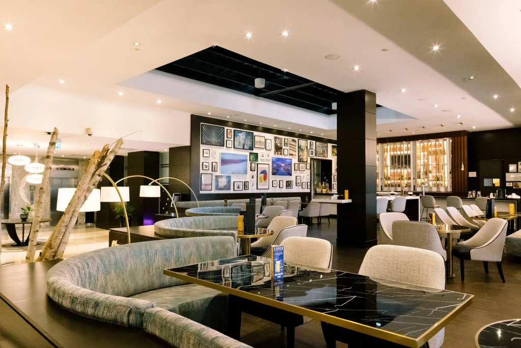 Crowne Plaza Toronto North York Hotel, photo 2