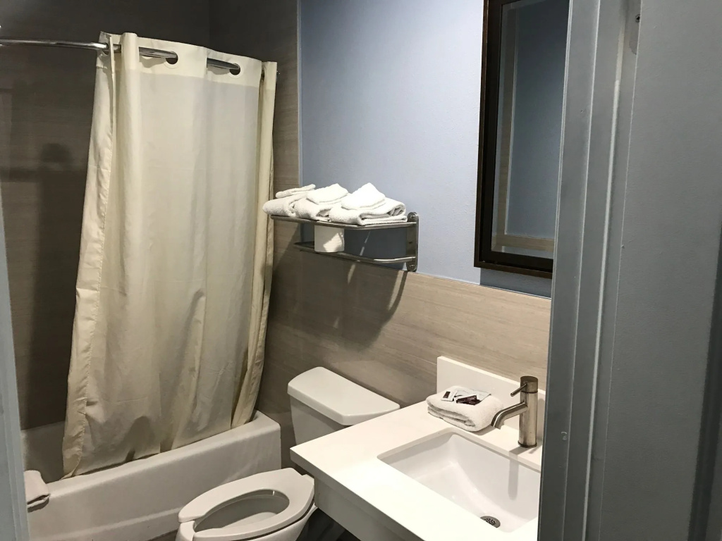 Empire Inn Motel — photo 8