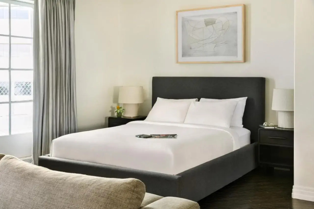 The Eden Hotel — photo 6