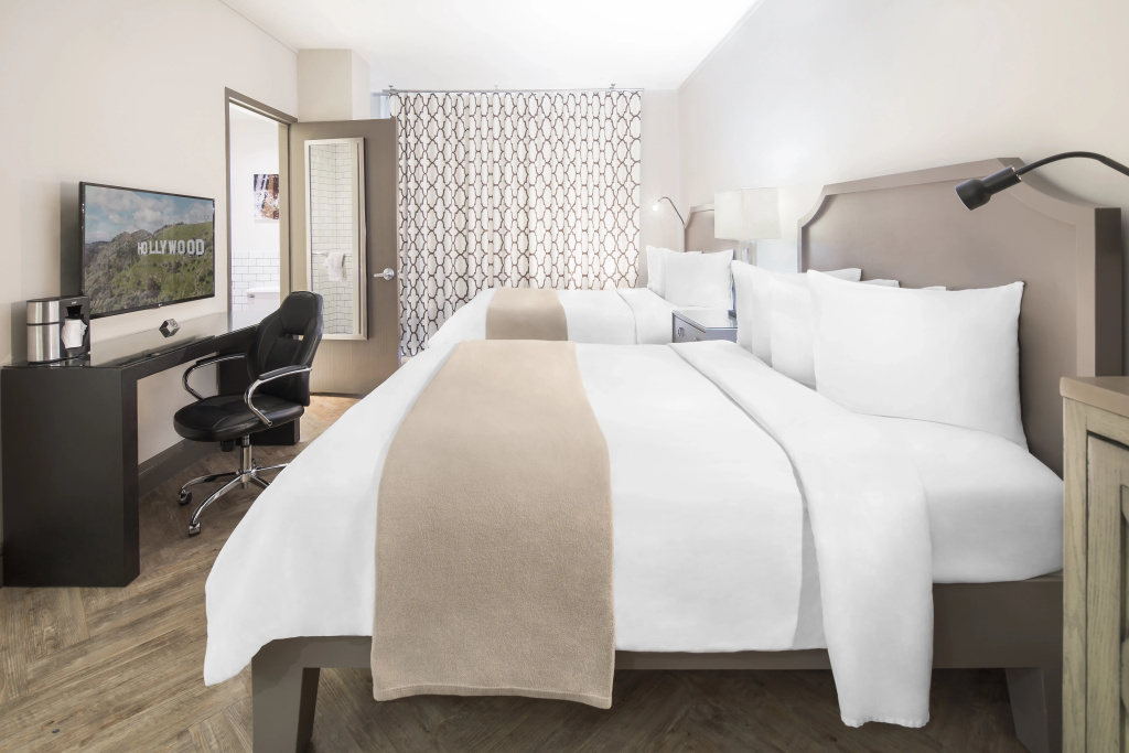 The Hollywood Hotel, photo 2