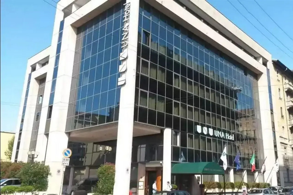 UNAHOTELS Scandinavia Milano Hotel