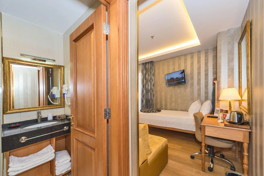 Aprilis Gold Hotel — photo 6