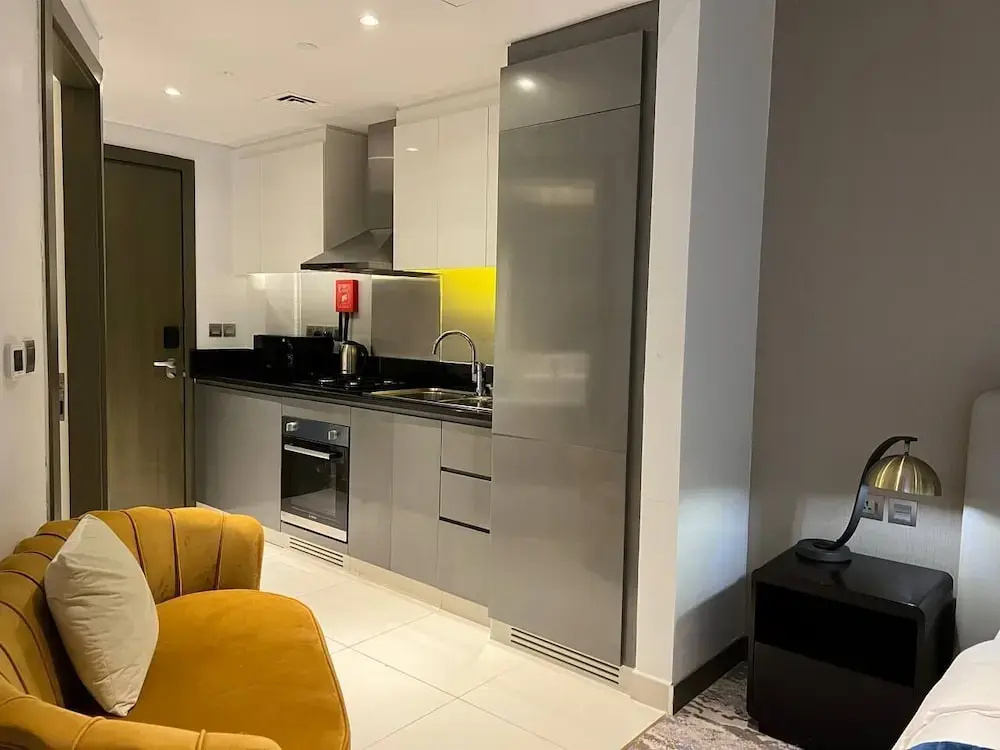 Burj Khalifa Canal View Fully Furnished Studio At Damac Prive