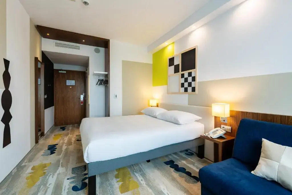 Ibis Styles Warszawa Airport — photo 6
