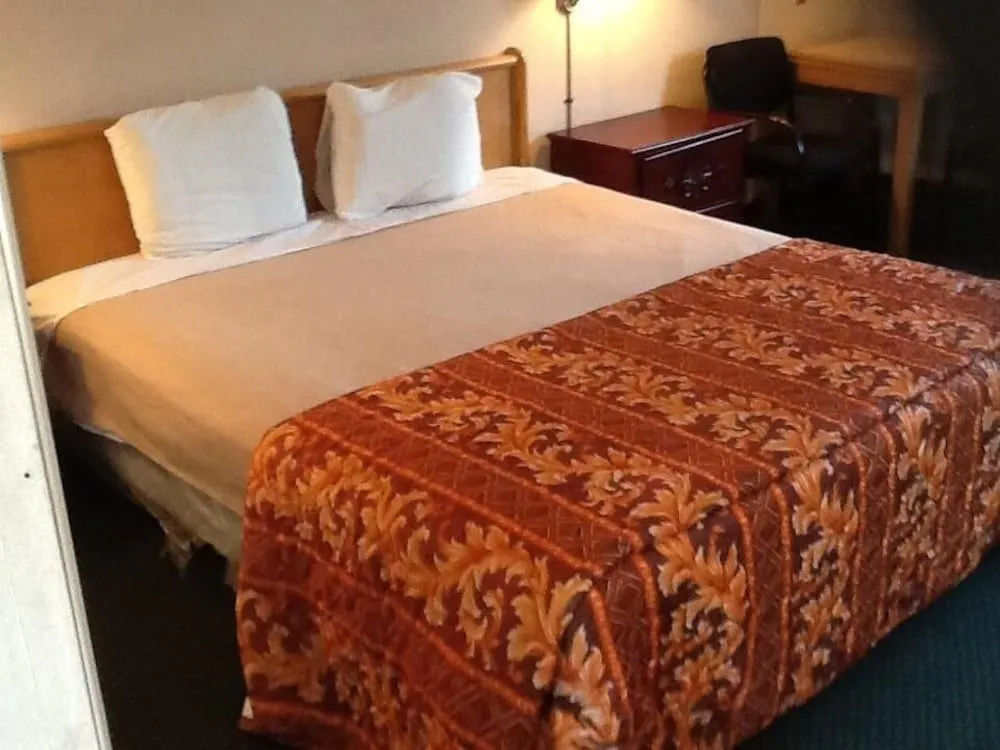 Downey Inn — photo 6