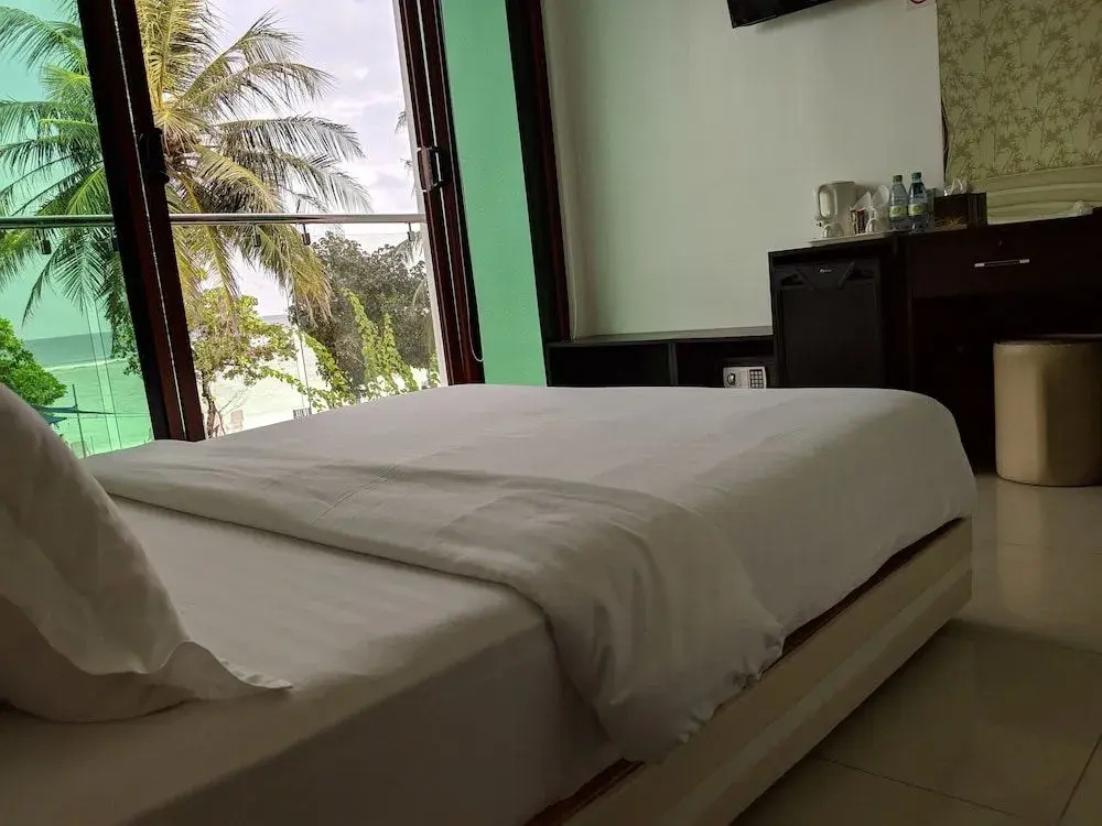 Huvan Beach Hotel at Hulhumale' — photo 7