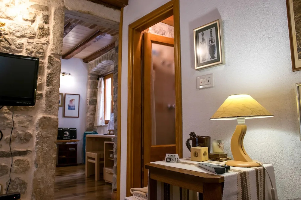 Salvezani apartments, photo 5
