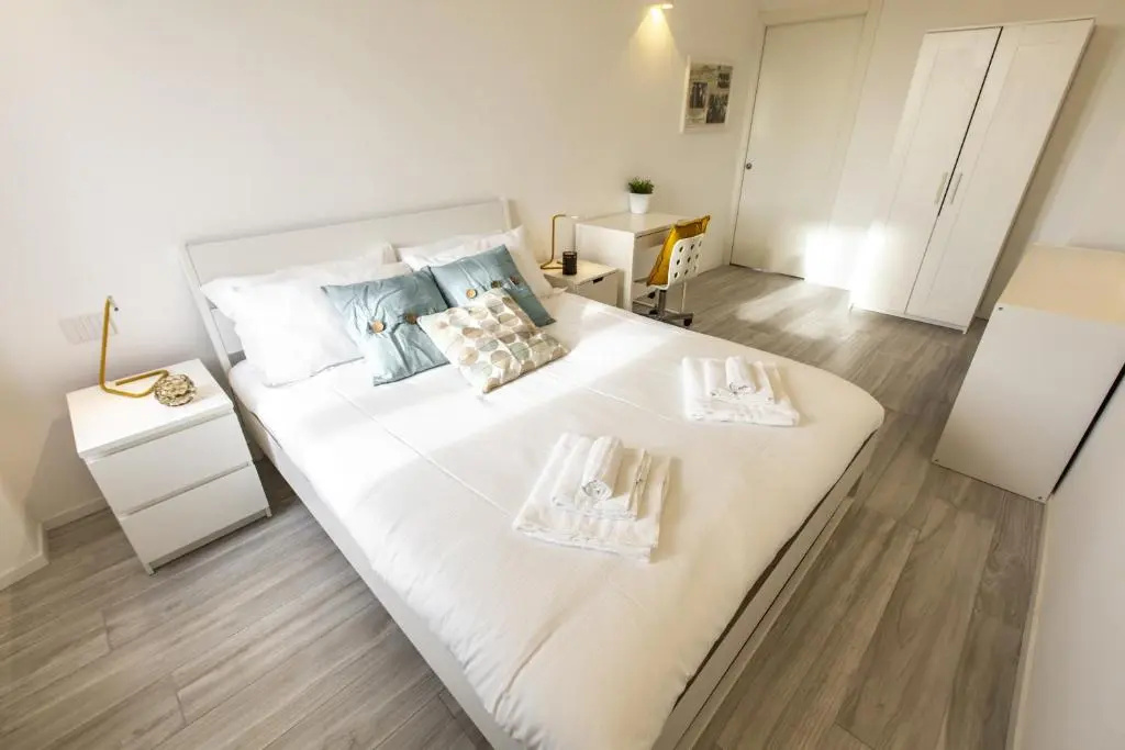 Maciachini Bright Apartment R&R — photo 4