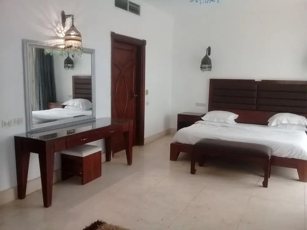 Carlton Luxury Resort, photo 4