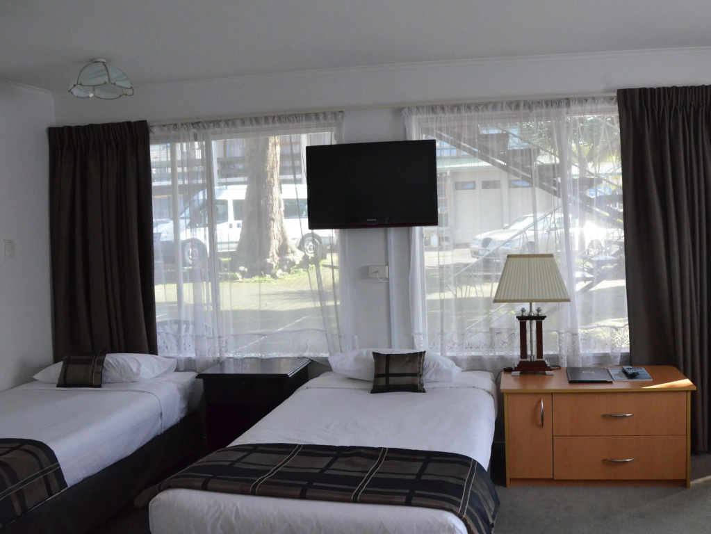 Alpers Lodge & Conference Centre, photo 2