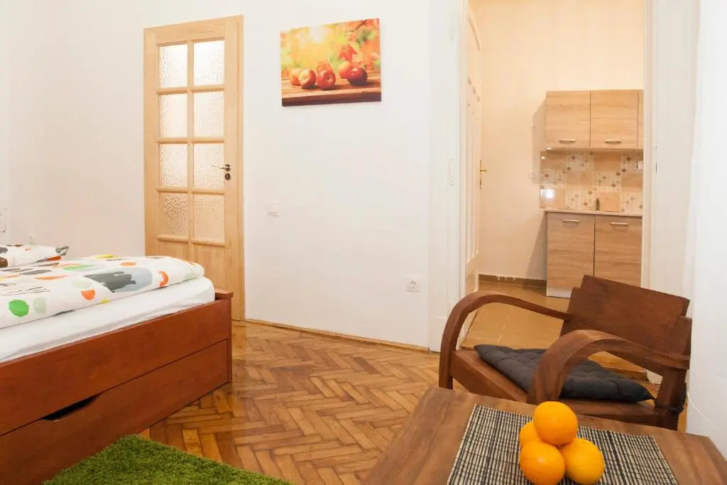 Ariel Studio Close to St. Stephen Basilica, photo 2