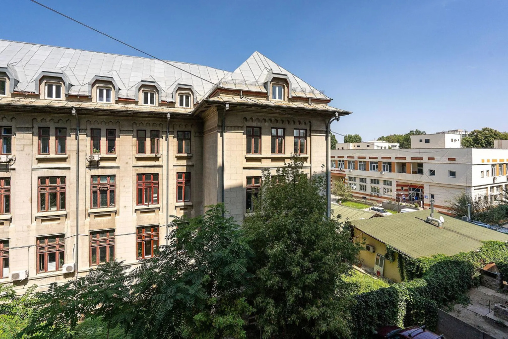 Parliament Hotel