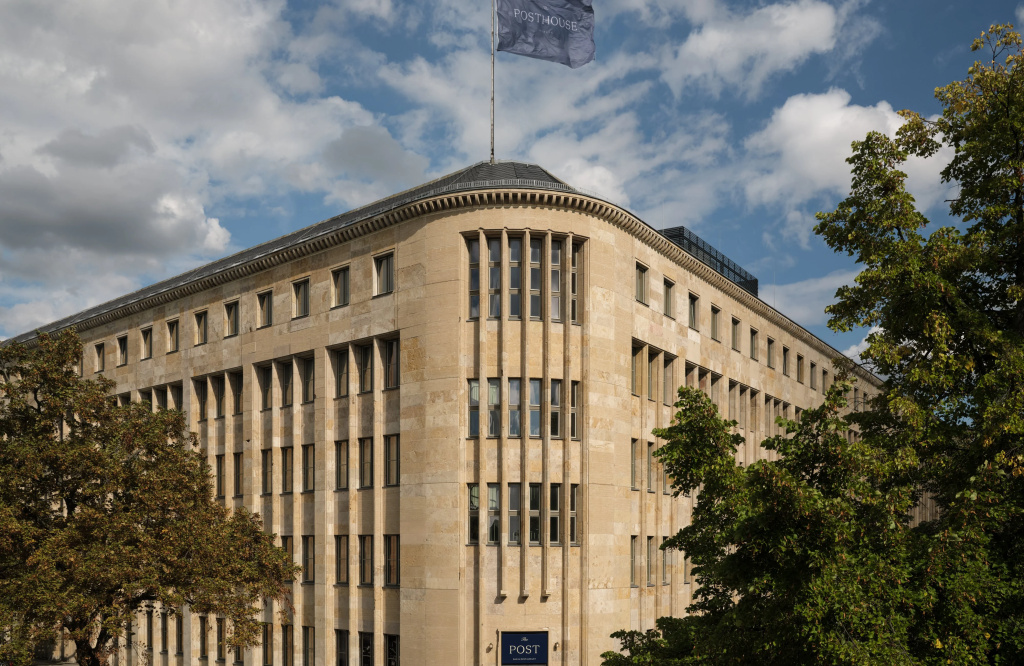 The Posthouse Berlin Potsdamer Platz Hotel — Leonardo Limited Edition