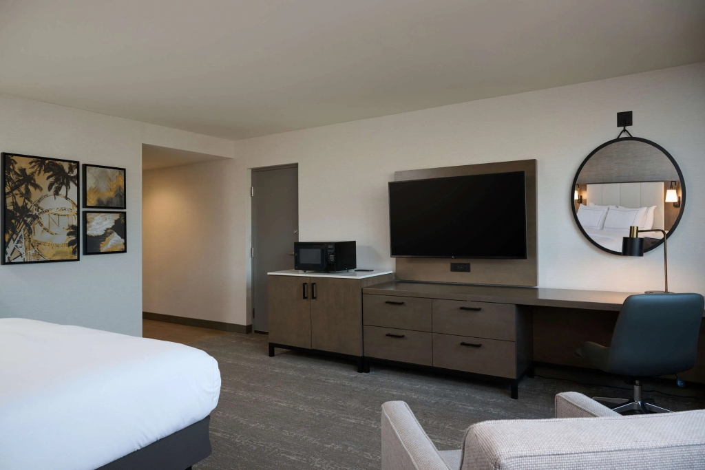 DoubleTree by Hilton Buena Park, photo 5