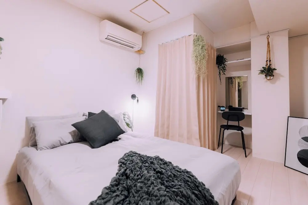 Minimalist Loft 805 — photo 2