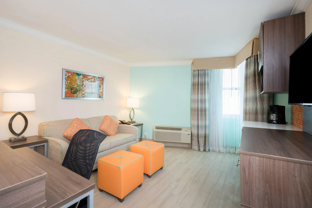 Holiday Inn Express & Suites Nassau by IHG — photo 6