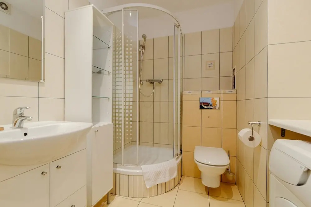 ShortStayPoland Św. Wincentego B7 — photo 7