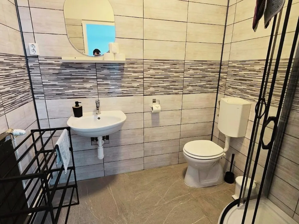 Mariposa Apartments — photo 8