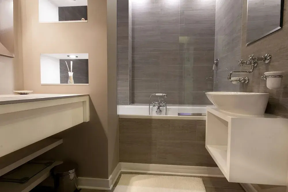 Warsaw Concierge Travellers Nest Wspolna — photo 8
