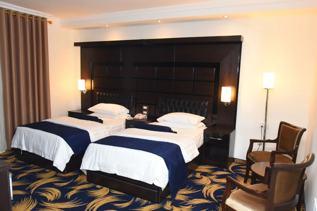 Sparr Hotel — photo 7