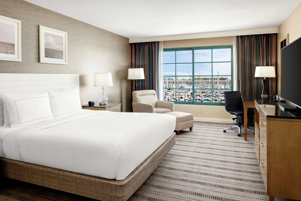 DoubleTree by Hilton San Pedro - Port of Los Angeles — photo 6