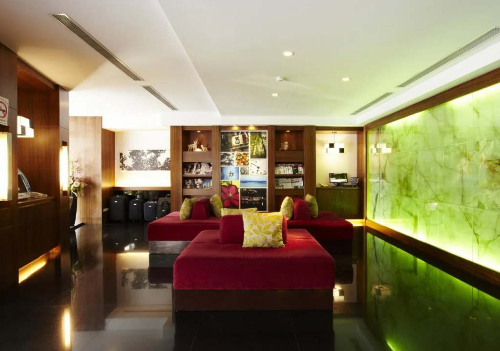 Hotel B, photo 2