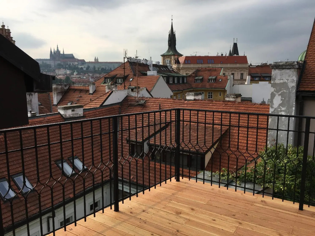 MOODs Charles Bridge