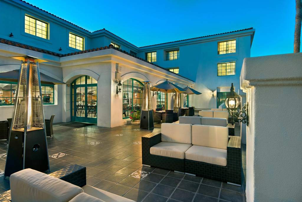DoubleTree by Hilton San Pedro - Port of Los Angeles, photo 2