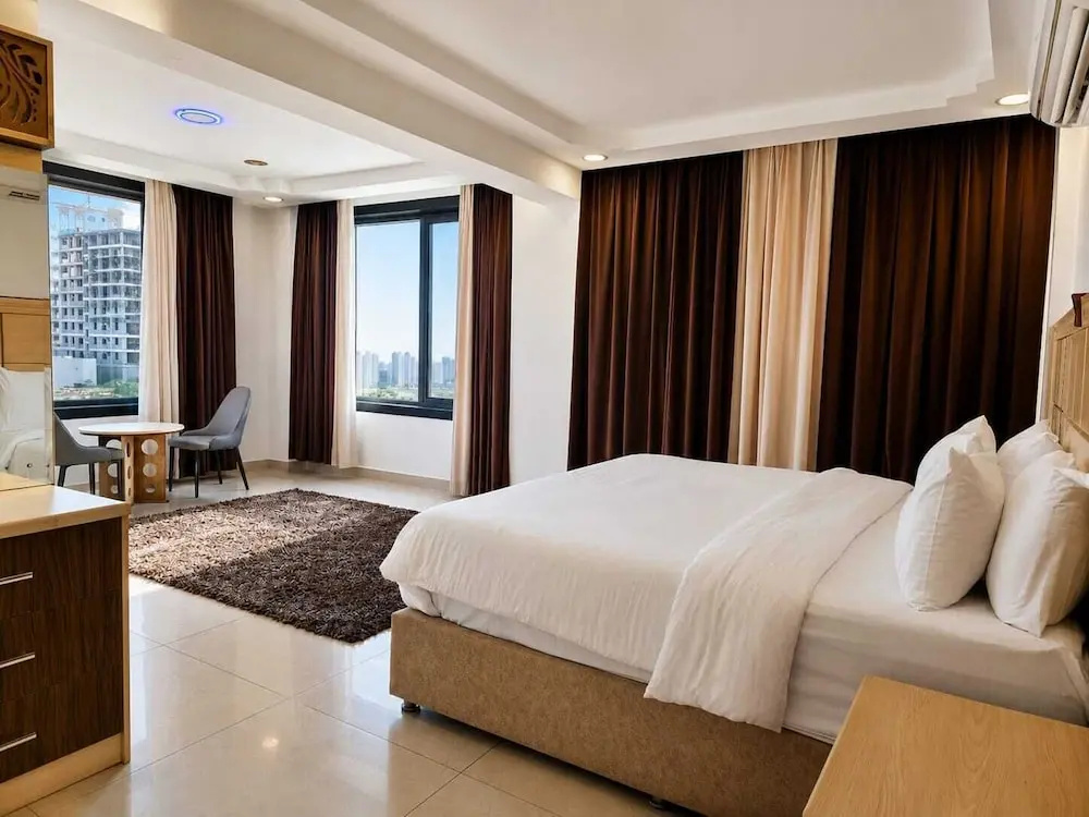 Diamond Star Hotel, photo 2