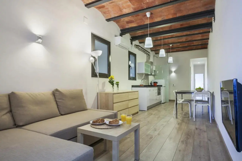 Fira Apartments — photo 3