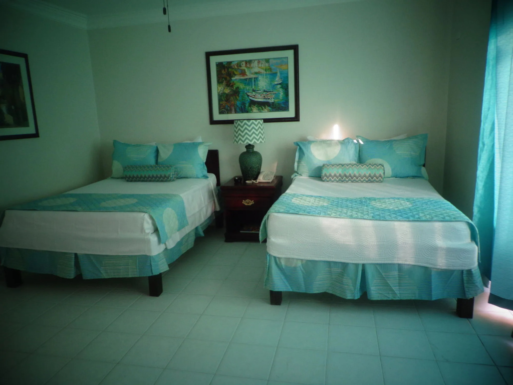 The Colony Club Inn & Suites, photo 4
