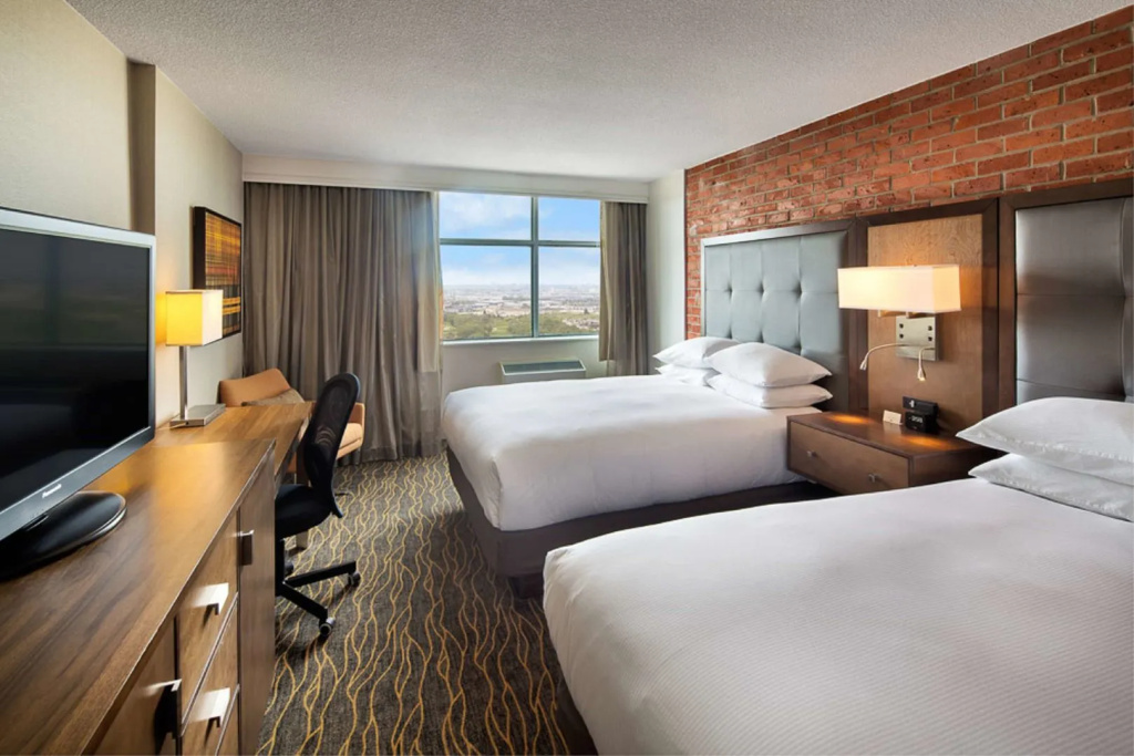 DoubleTree by Hilton Toronto Airport — photo 6