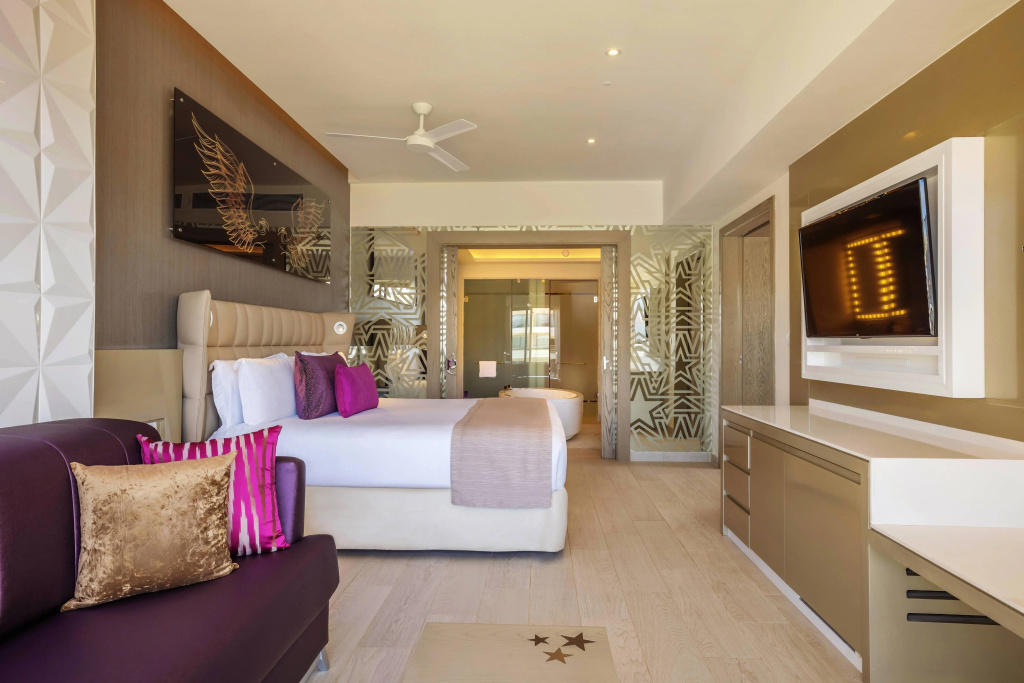Planet Hollywood Cancun by Royalton, An Autograph Collection All-Inclusive Resort — photo 6