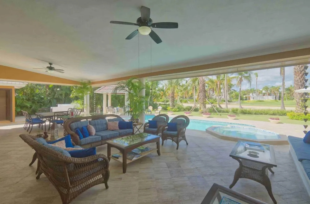 Large Golf View Villa With Pool Jacuzzi and Staff — photo 7