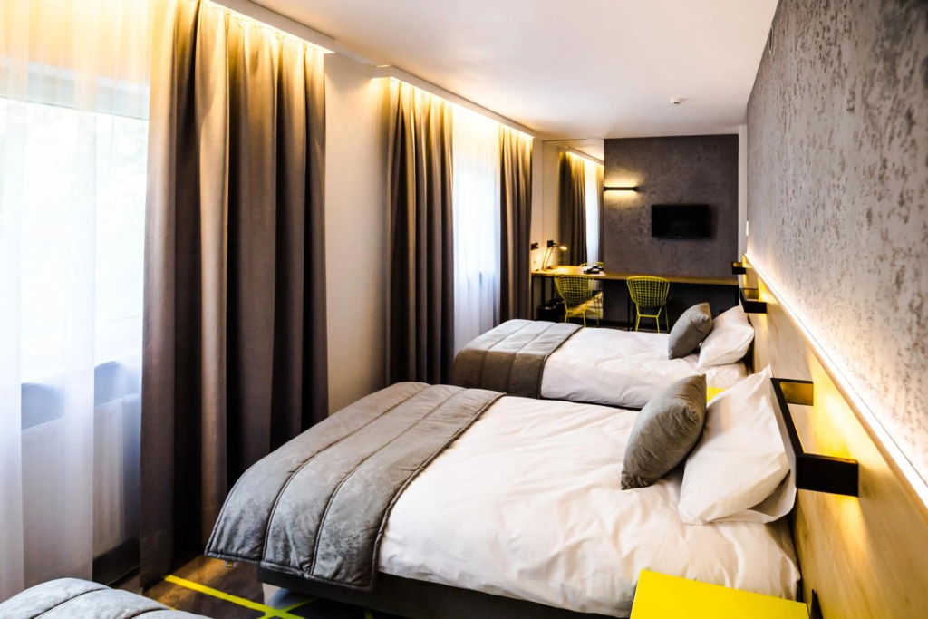 Air Hotel — photo 3