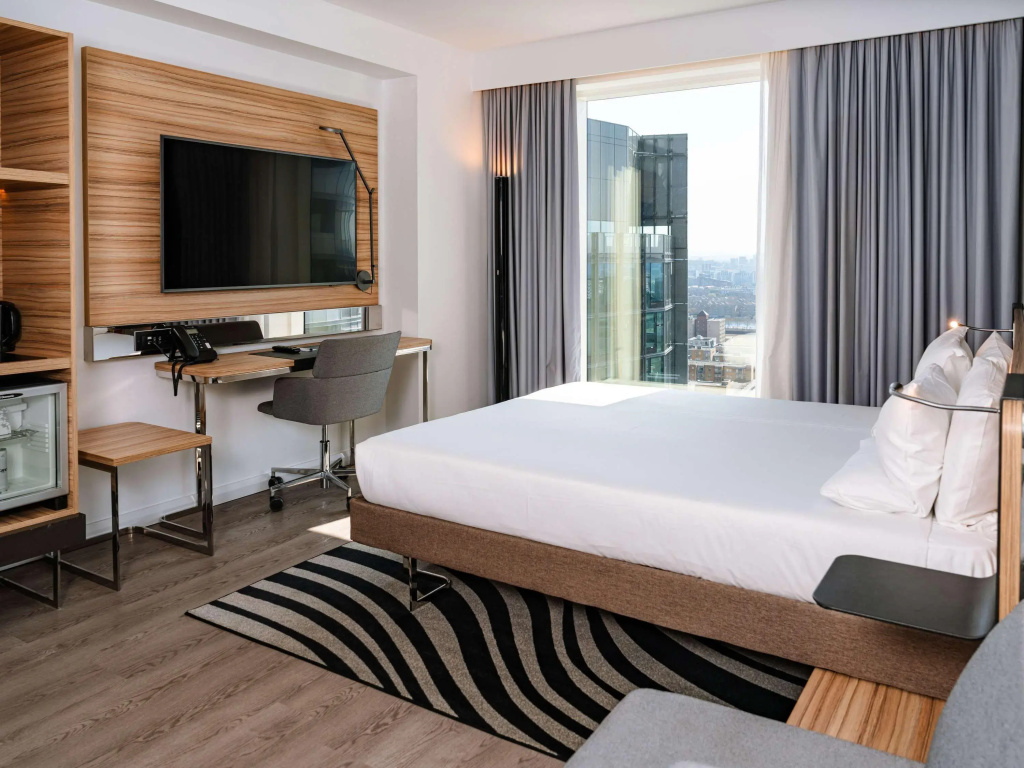 Novotel London Canary Wharf Hotel — photo 4
